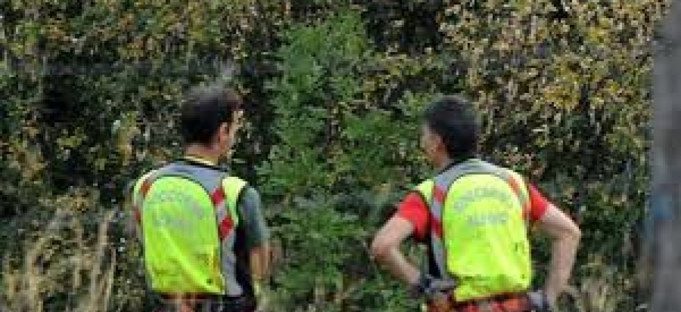 Va a cercare funghi e viene colpito da un malore, muore un uomo di 49 anni